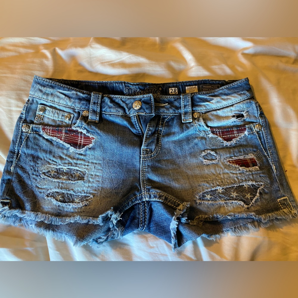 Miss Me Patriotic Jean Shorts. Size 28, like new